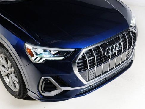 Certified 2022 Audi Q3 2.0T Premium Plus w/ Premium Plus Package image 28