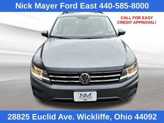 Used 2020 Volkswagen Tiguan SE w/ Panoramic Sunroof Package video 2