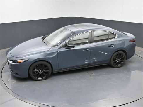 Used 2024 MAZDA MAZDA3 s image 31