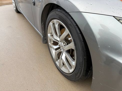 Used 2013 Nissan 370Z Coupe RWD image 8