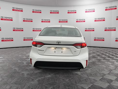 Used 2025 Toyota Corolla LE FWD image 6