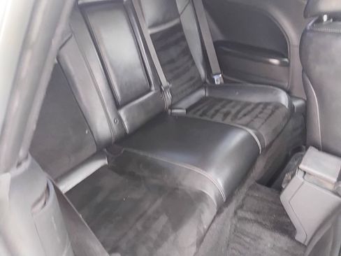 Used 2014 Dodge Challenger R/T image 17