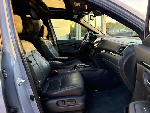 Used 2022 Honda Pilot Black Edition image 12