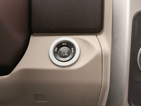 Used 2015 RAM 1500 Laramie w/ Convenience Group image 41