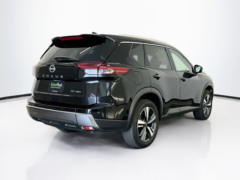 Used 2026 Nissan Rogue SL AWD/4WD image 9