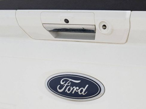 Used 2021 Ford F150 Lariat w/ Equipment Group 502A High AWD/4WD image 17