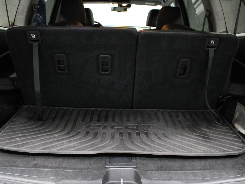 Used 2018 Honda Pilot Touring image 37