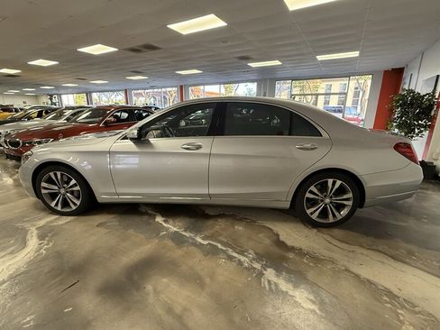 Used 2016 Mercedes-Benz S 550 Sedan w/ Premium Package image 5