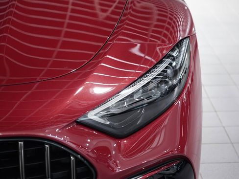 New 2025 Mercedes-Benz SL 63 AMG 4MATIC image 9