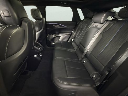 Used 2025 Cadillac Lyriq Sport image 27