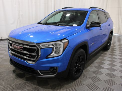 Used 2024 GMC Terrain AT4 AWD/4WD image 36