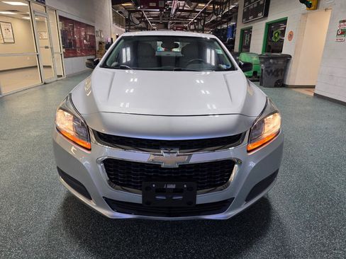 Used 2016 Chevrolet Malibu LS image 3