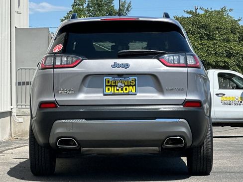 Used 2022 Jeep Cherokee Limited w/ Mopar Interior Package AWD/4WD image 5