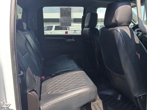 Used 2025 GMC Sierra 2500 SLE w/ SLE Convenience Package AWD/4WD image 10