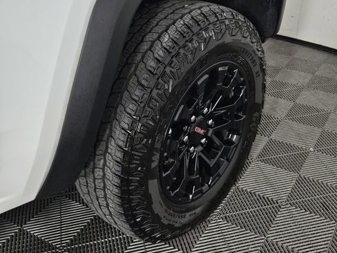 Used 2026 GMC Canyon Elevation RWD image 6