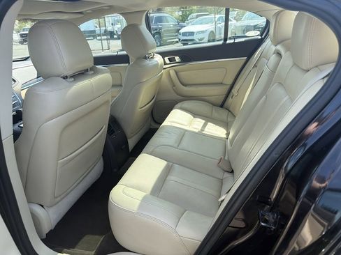 Used 2013 Lincoln MKS AWD image 13