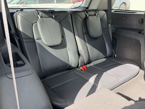New 2026 Lincoln Aviator AWD image 9