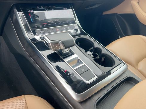 Used 2023 Audi Q8 Premium Plus image 25