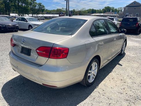 Used 2014 Volkswagen Jetta SE FWD image 5