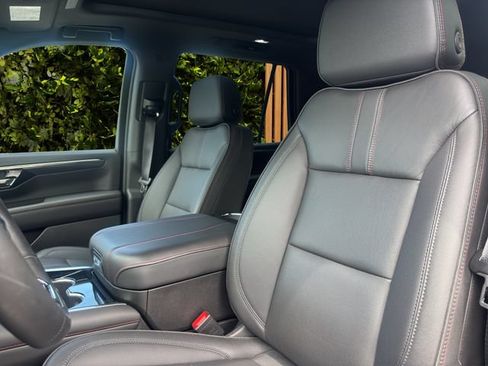 Used 2025 Chevrolet Tahoe RST w/ RST Capability Package AWD/4WD image 9