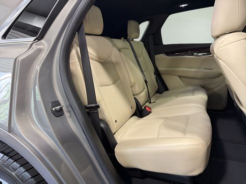 Used 2017 Cadillac XT5 Luxury w/ Driver Awareness Package FWD image 30