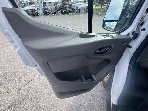 Used 2024 Ford Transit 250 Low Roof AWD image 13