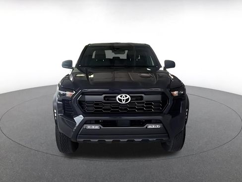 Used 2024 Toyota Tacoma TRD Off-Road AWD/4WD image 4