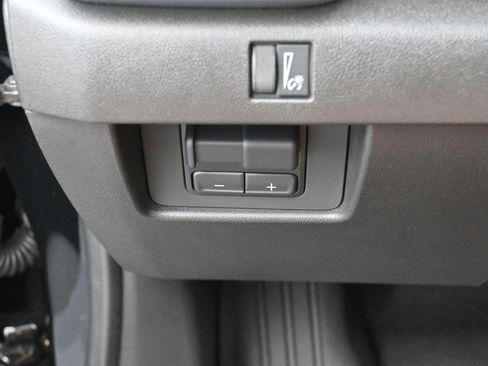Used 2025 GMC Canyon Elevation w/ Convenience Package RWD image 28