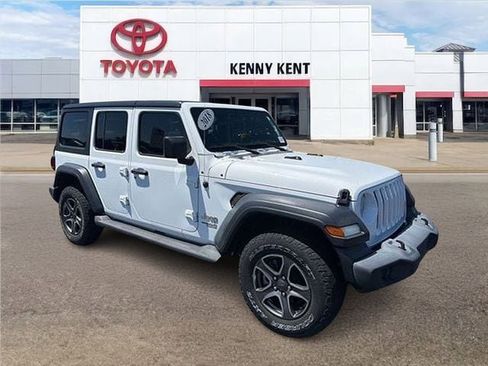 Used 2018 Jeep Wrangler Unlimited Sport S AWD/4WD image 1
