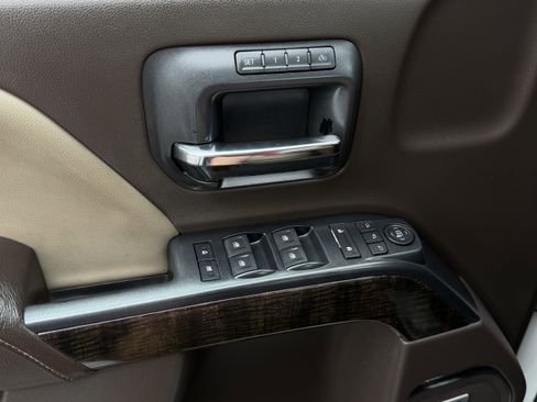 Used 2015 GMC Sierra 2500 Denali AWD/4WD image 26