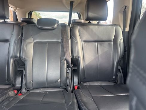 Certified 2024 Ford Expedition Max XLT image 16