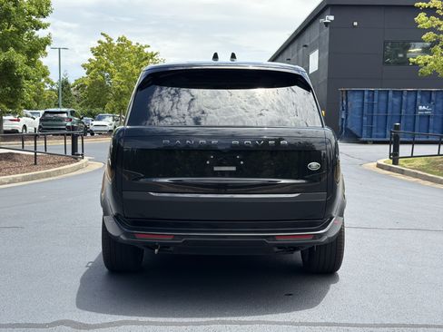 Used 2023 Land Rover Range Rover Long Wheelbase First Edition AWD/4WD image 17