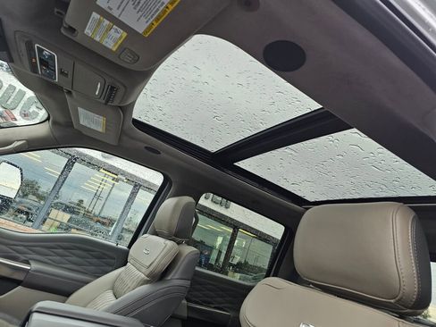 Used 2025 Ford F450 Platinum w/ Platinum Plus Package image 20