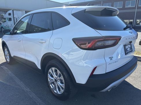 New 2026 Ford Escape Active w/ Tech Pack #1 AWD/4WD image 8
