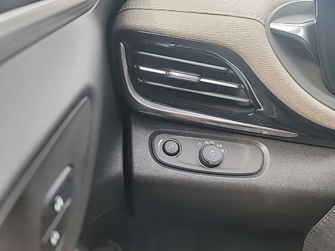 Certified 2024 Buick Envista Avenir image 20