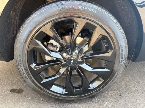 Used 2023 Kia Sorento SX AWD/4WD image 7