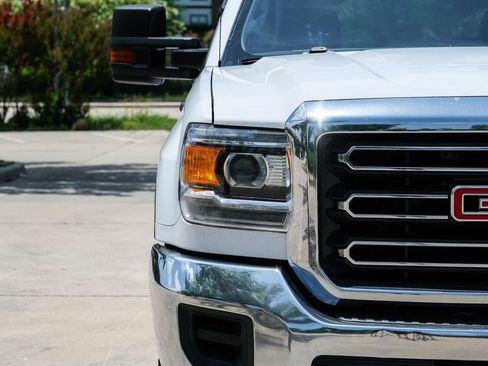 Used 2017 GMC Sierra 2500 4x4 Crew Cab image 5