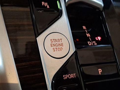 Used 2024 BMW X6 xDrive40i w/ Premium Package image 20