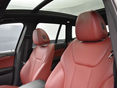 Used 2023 BMW X3 M40i image 11