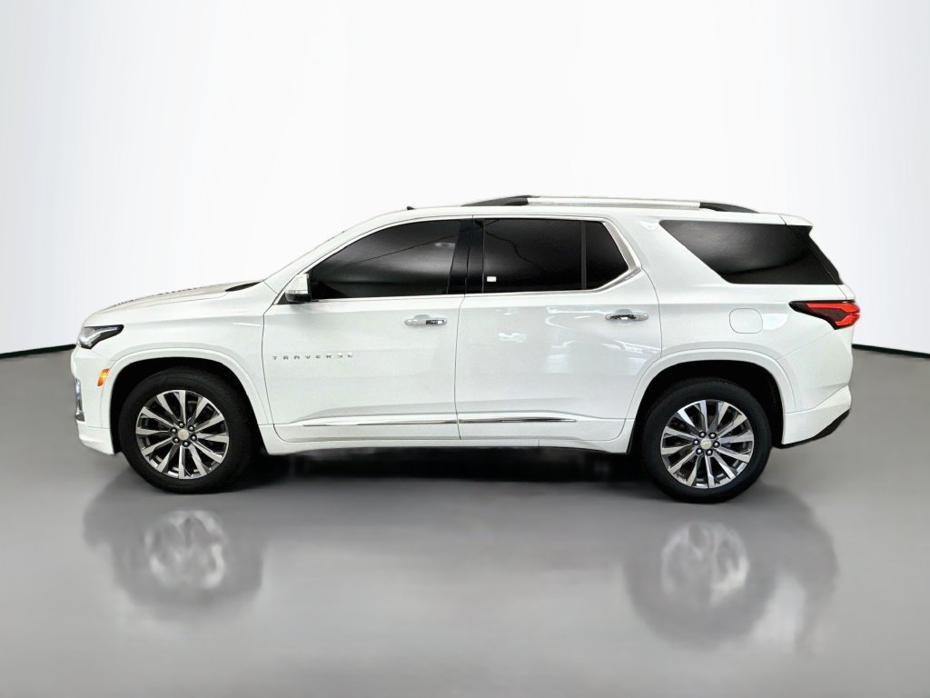 Used 2023 Chevrolet Traverse Premier AWD/4WD image 4