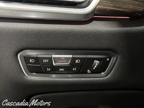 Used 2019 BMW X5 xDrive40i w/ Premium Package 2 AWD/4WD image 39