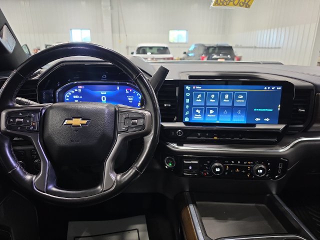 Used 2024 Chevrolet Silverado 3500 High Country w/ Technology Package AWD/4WD image 10