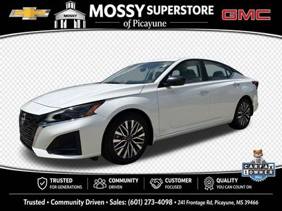 Used 2024 Nissan Altima 2.5 SV