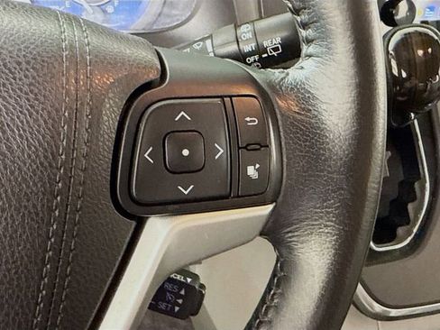 Used 2016 Toyota Sienna XLE image 14