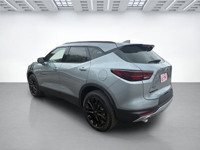 New 2026 Chevrolet Blazer LT w/ LPO, Black Sport Package AWD/4WD image 8
