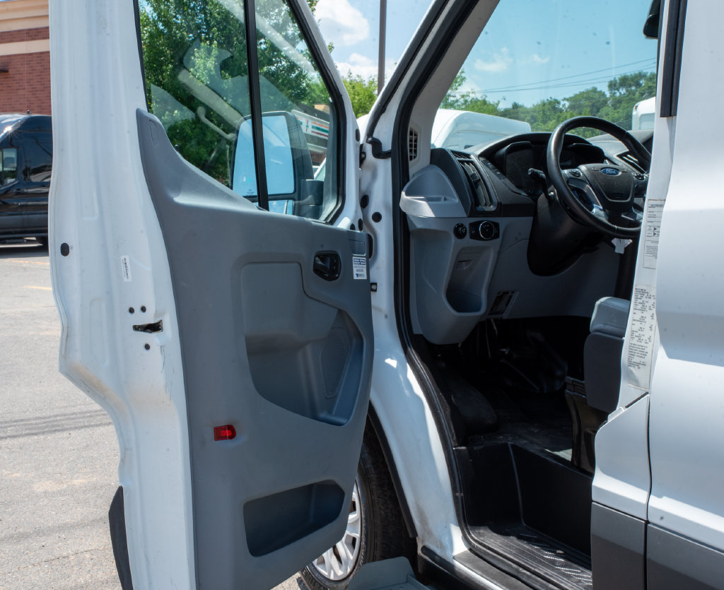 Used 2017 Ford Transit 350 XL RWD image 8