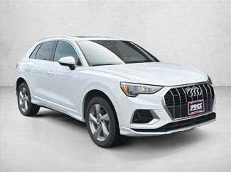 Used 2019 Audi Q3 2.0T Premium AWD/4WD video 3