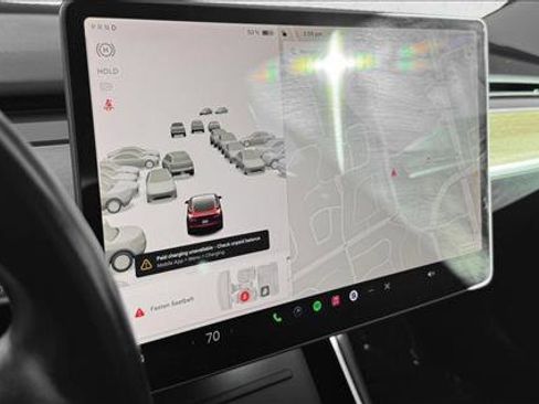 Used 2018 Tesla Model 3 Long Range image 16