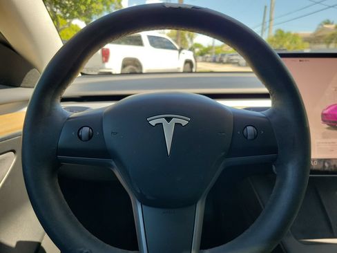 Used 2023 Tesla Model 3 Standard Range RWD image 19