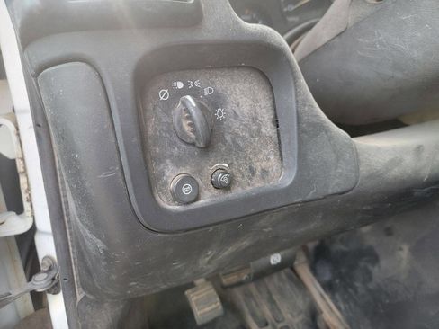 Used 2007 Chevrolet Express 1500 RWD image 13